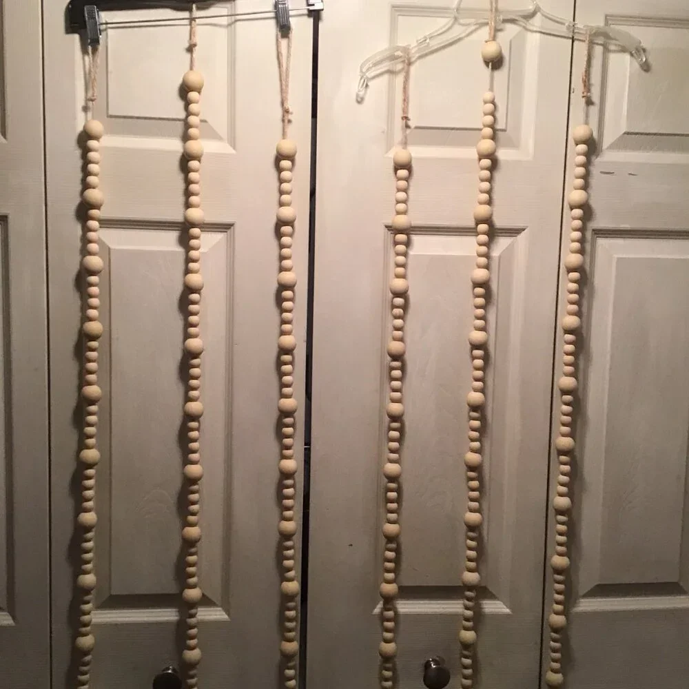 NWOT 9 pc set natural wood beaded wreaths (2) and 6 Garlands